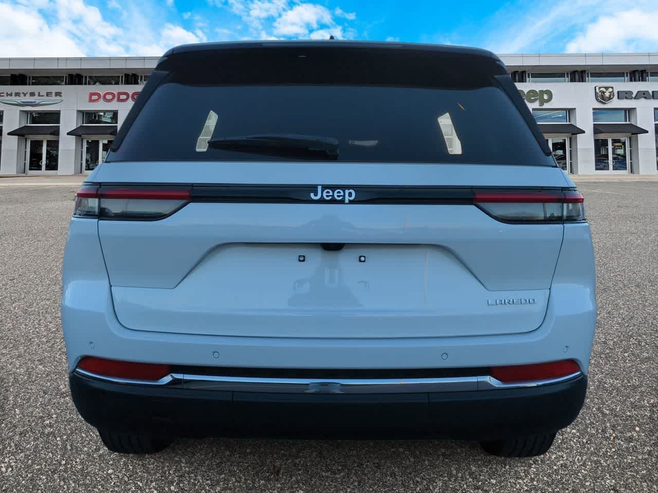 Thumbnail: 2025 Jeep Grand Cherokee - 7