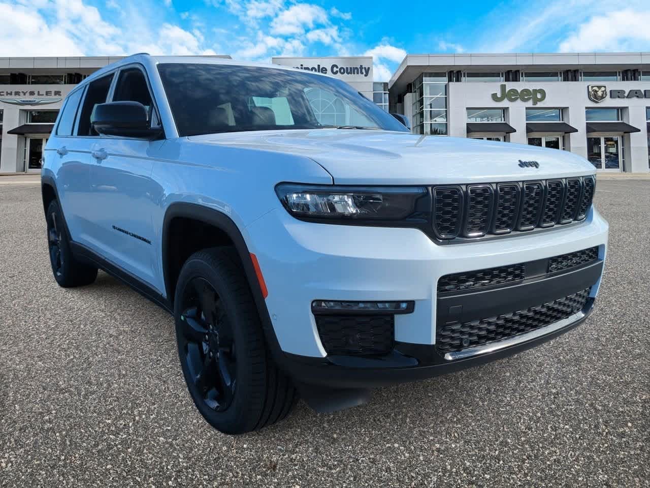 Thumbnail: 2025 Jeep Grand Cherokee L - 2