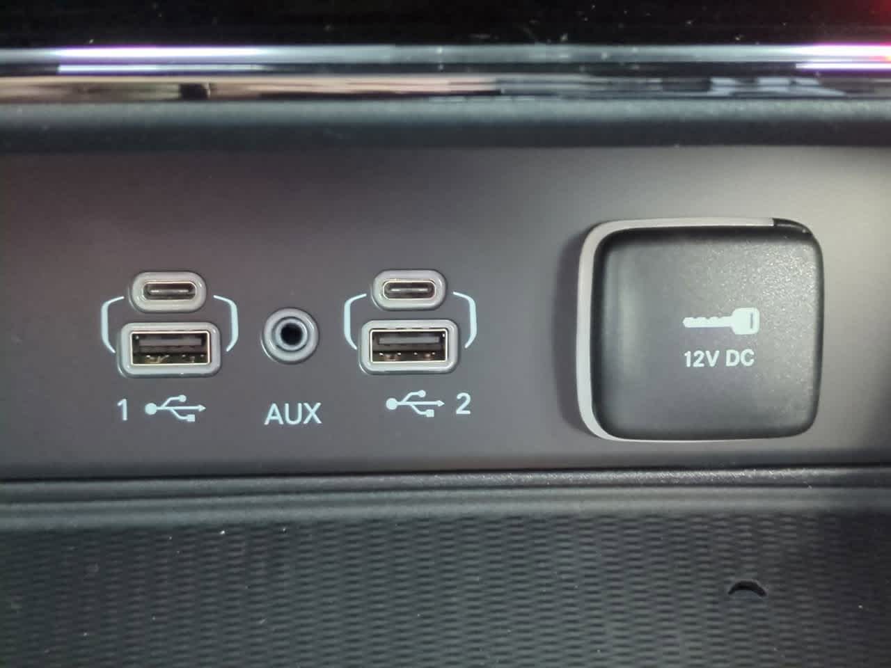 Thumbnail: 2025 Jeep Grand Cherokee - 32