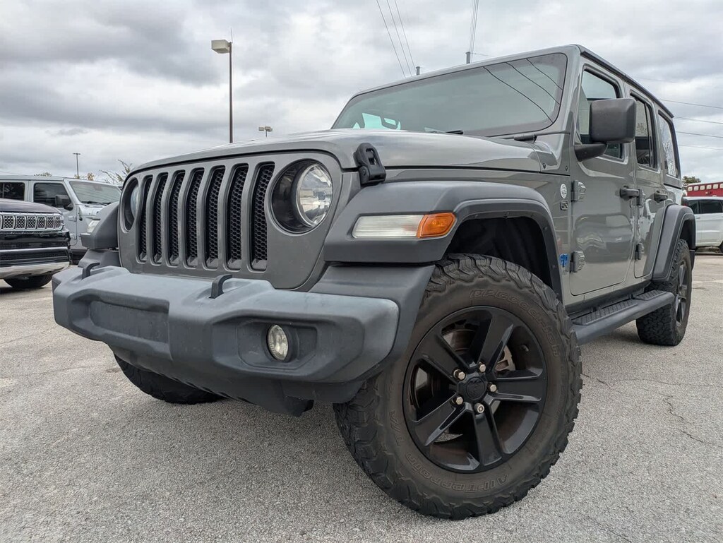 Used 2019 Jeep Wrangler Unlimited Sport Altitude SUV
