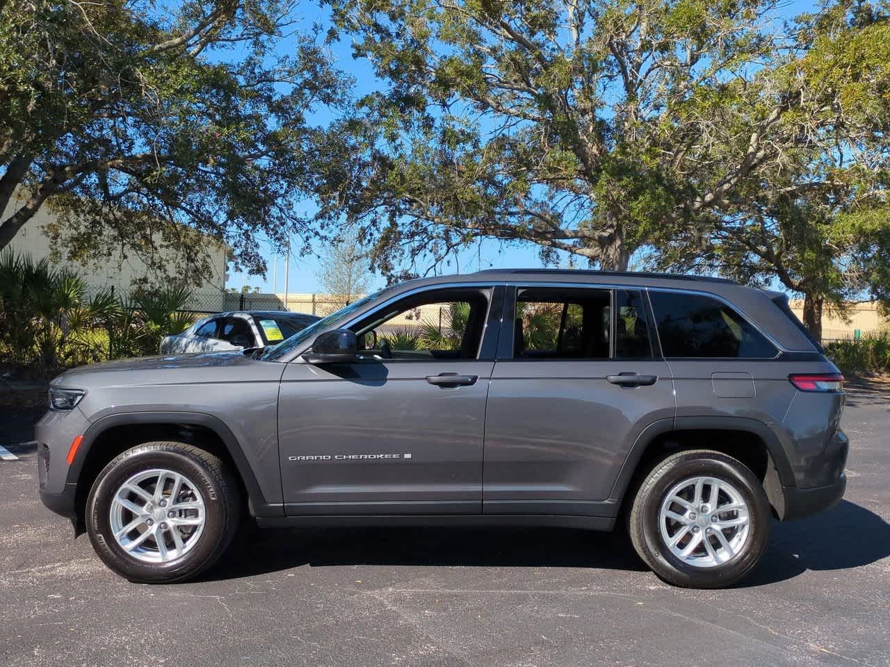 Thumbnail: 2024 Jeep Grand Cherokee - 5