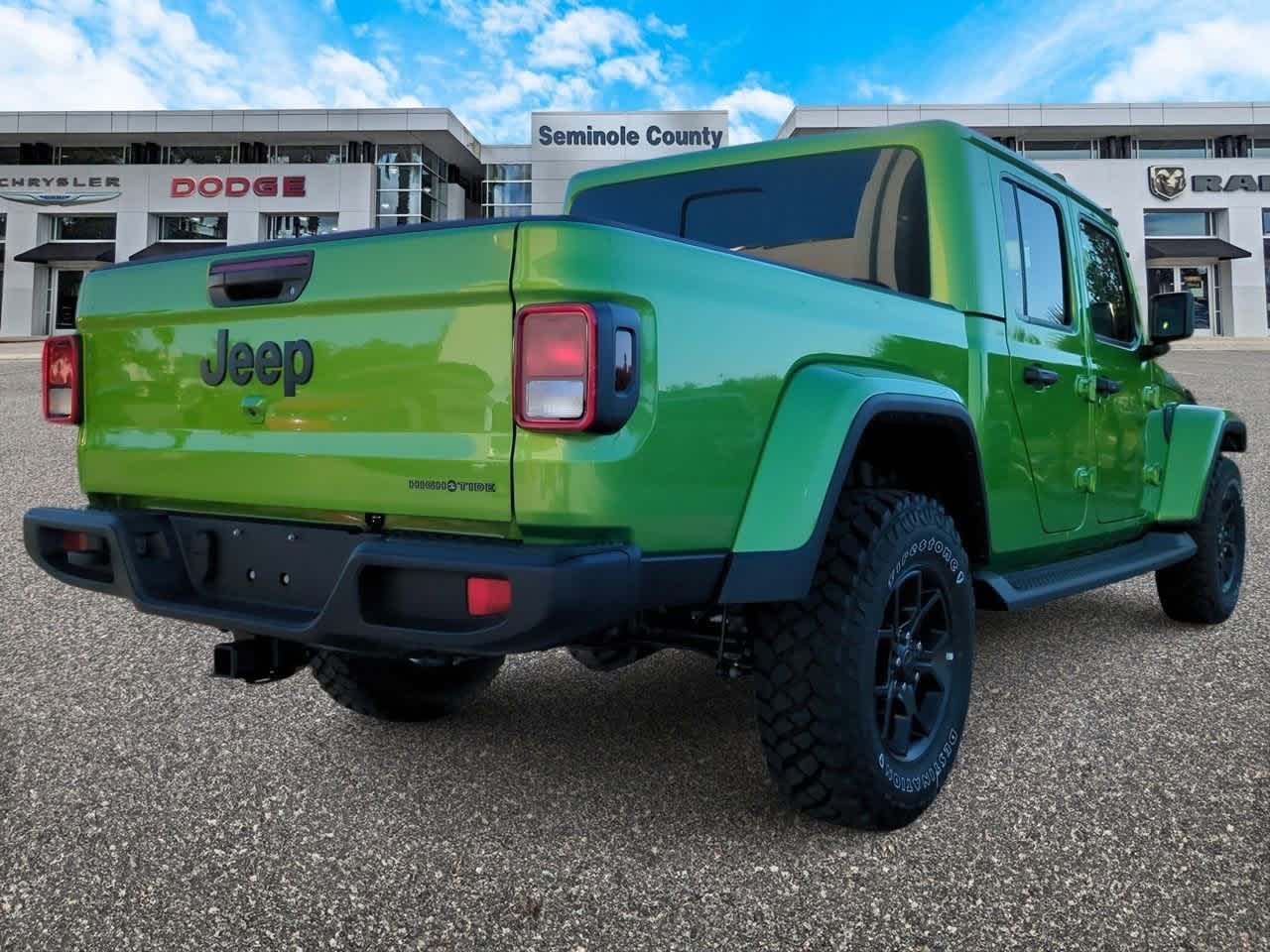 Thumbnail: 2025 Jeep Gladiator - 8