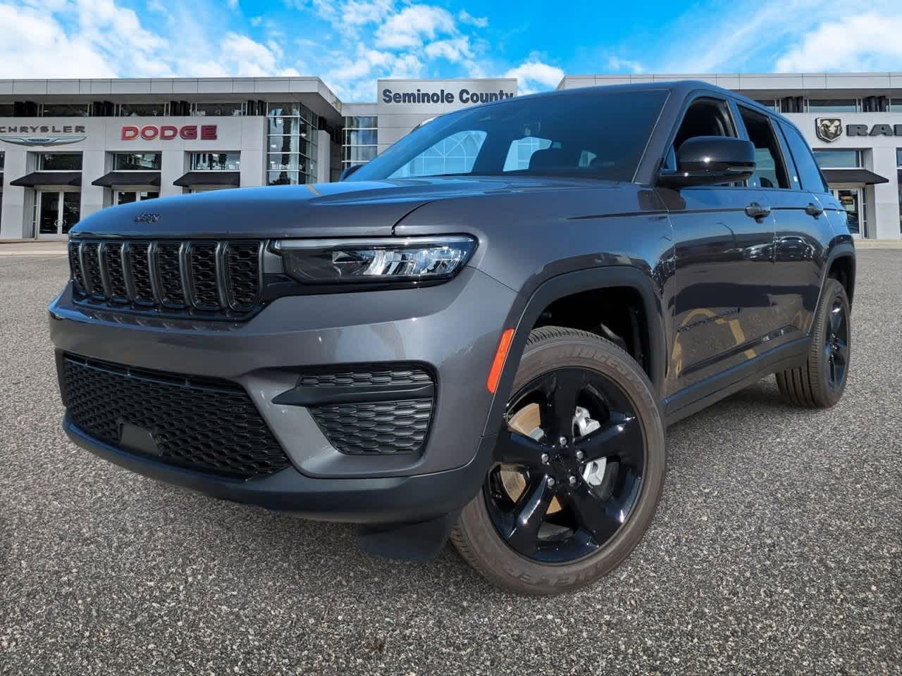 Thumbnail: 2025 Jeep Grand Cherokee - 1