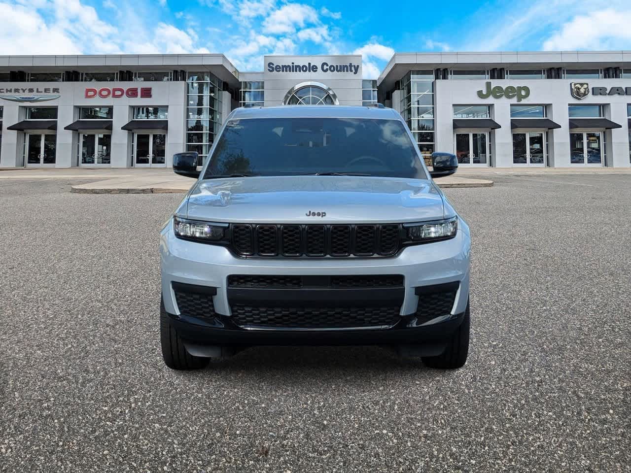 Thumbnail: 2025 Jeep Grand Cherokee L - 3