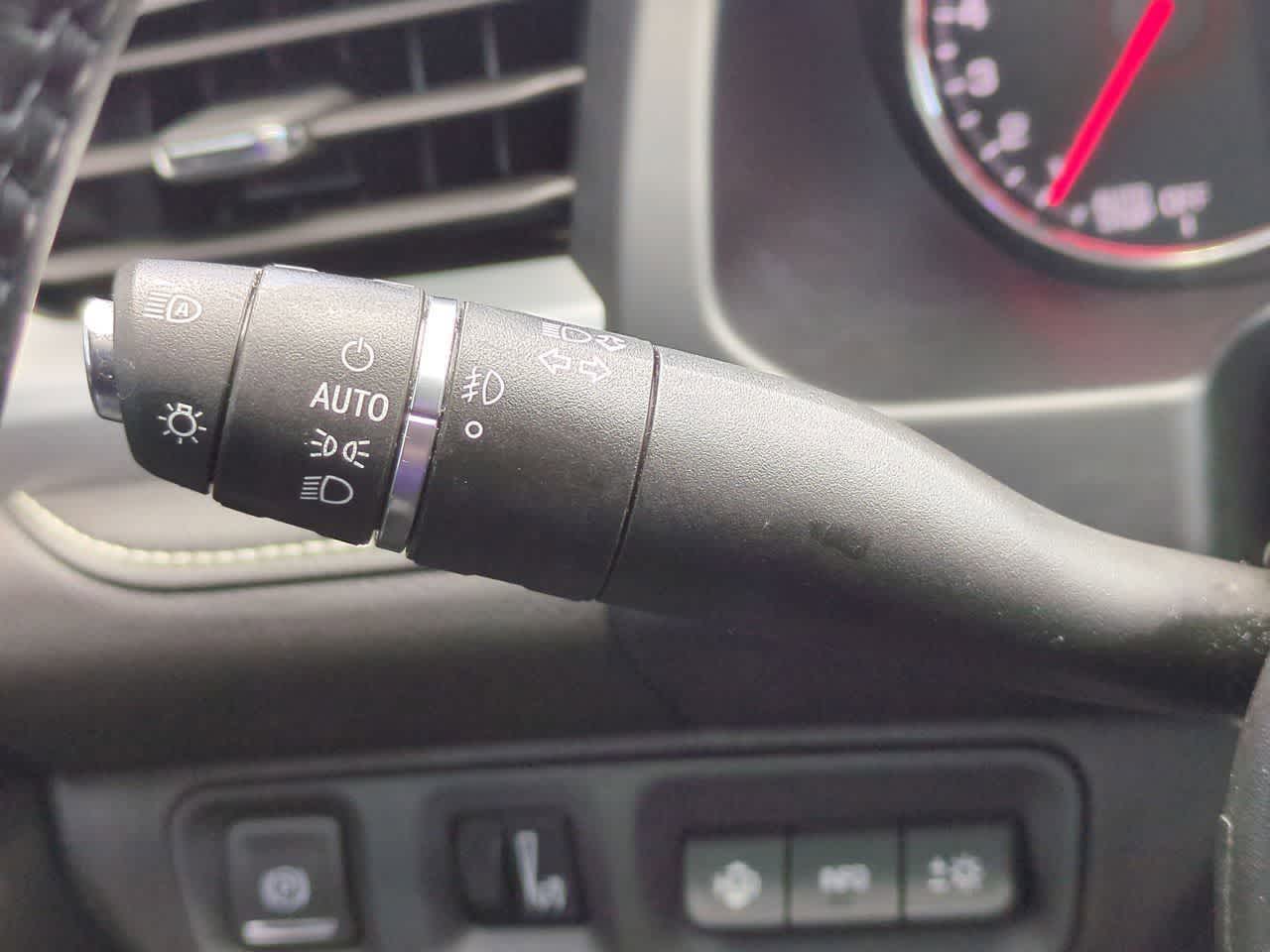 Thumbnail: 2022 GMC Acadia - 27