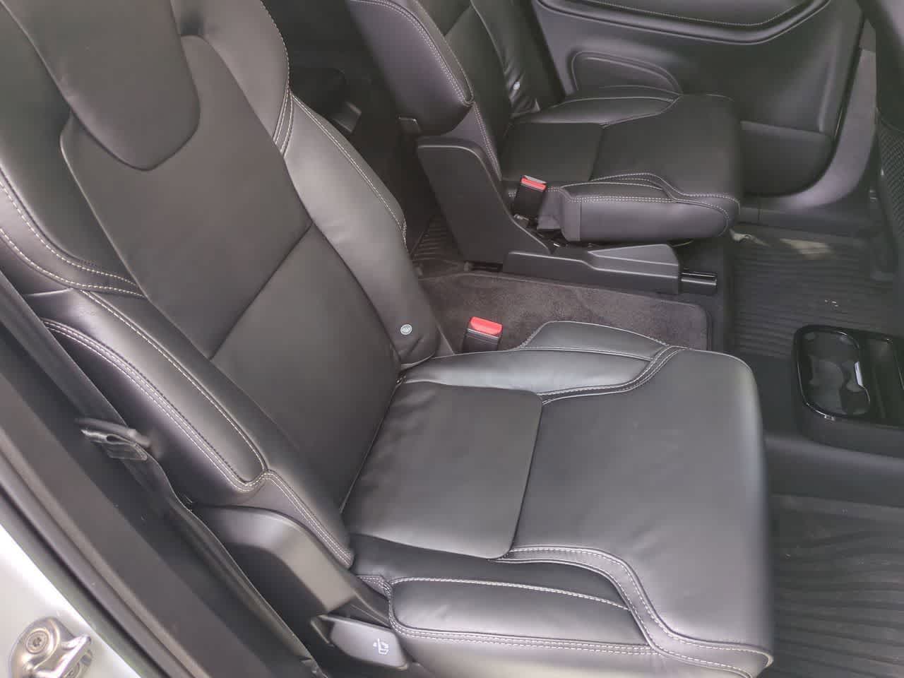 Thumbnail: 2022 Volvo XC90 - 22