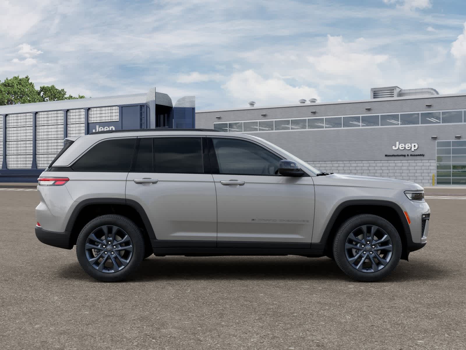 Thumbnail: 2026 Jeep Grand Cherokee - 21