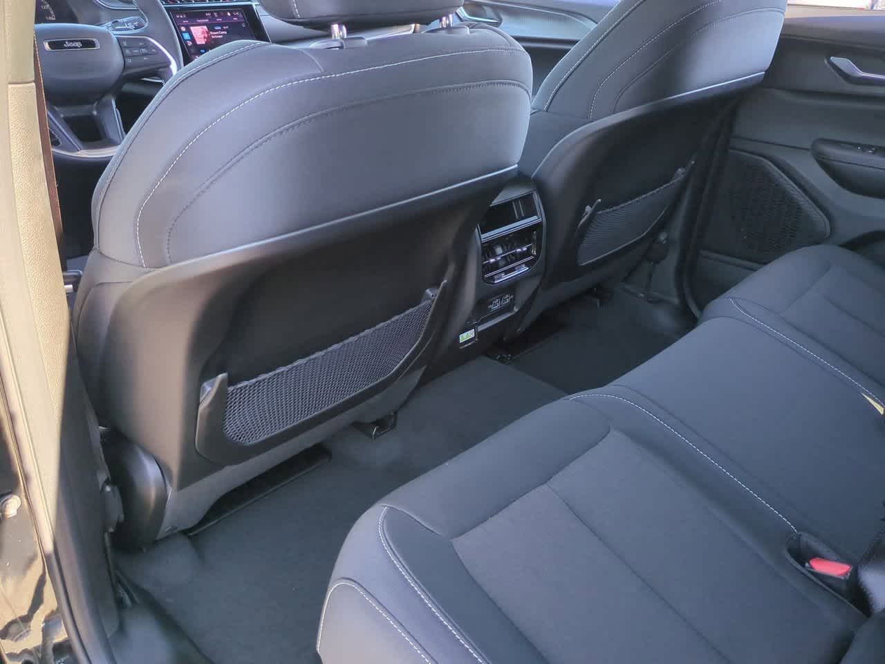 Thumbnail: 2025 Jeep Grand Cherokee - 19