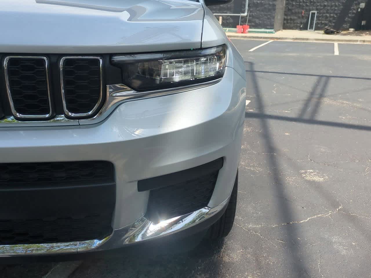 2025 Jeep Grand Cherokee L Laredo 11