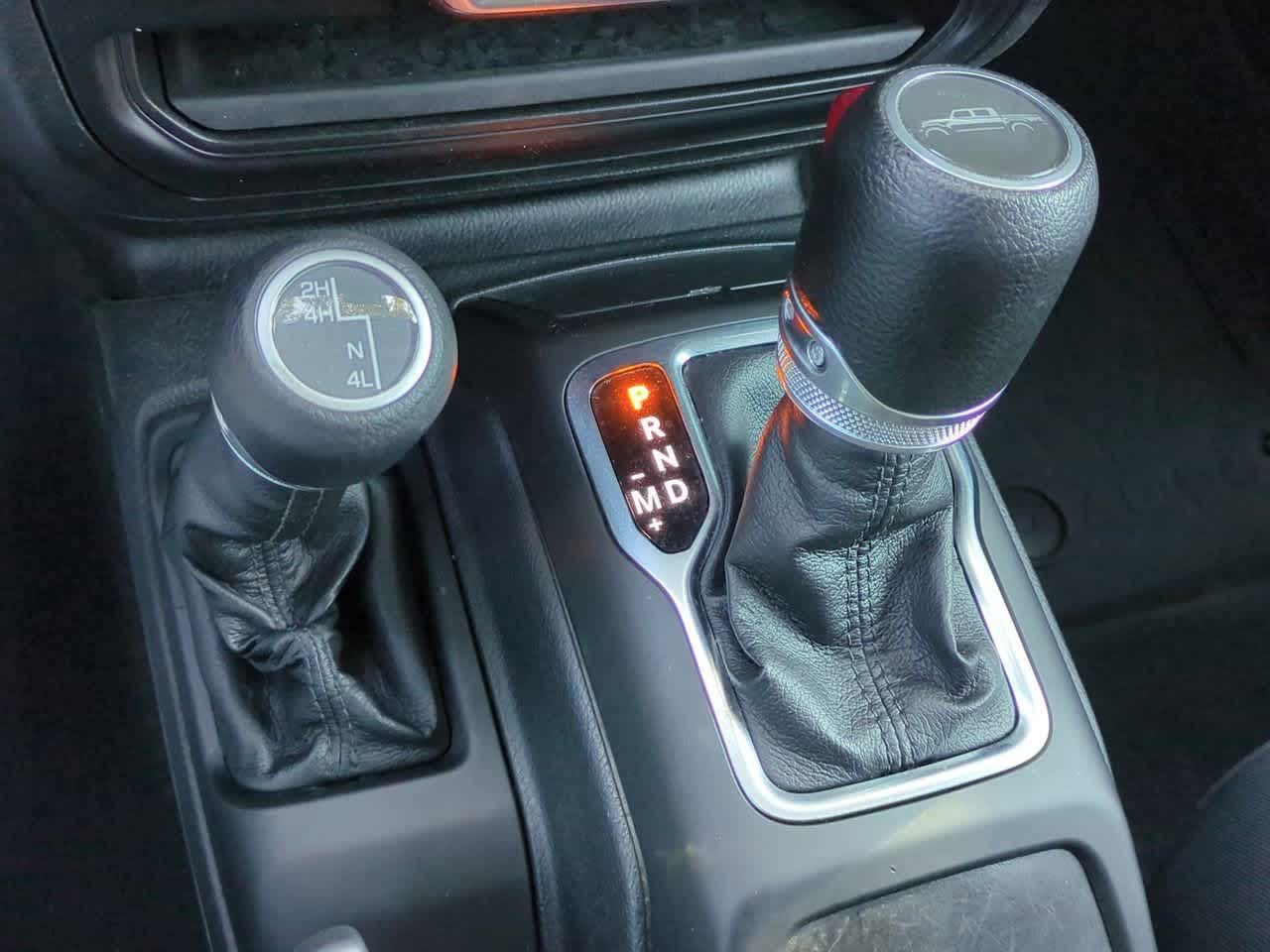 Thumbnail: 2022 Jeep Gladiator - 32