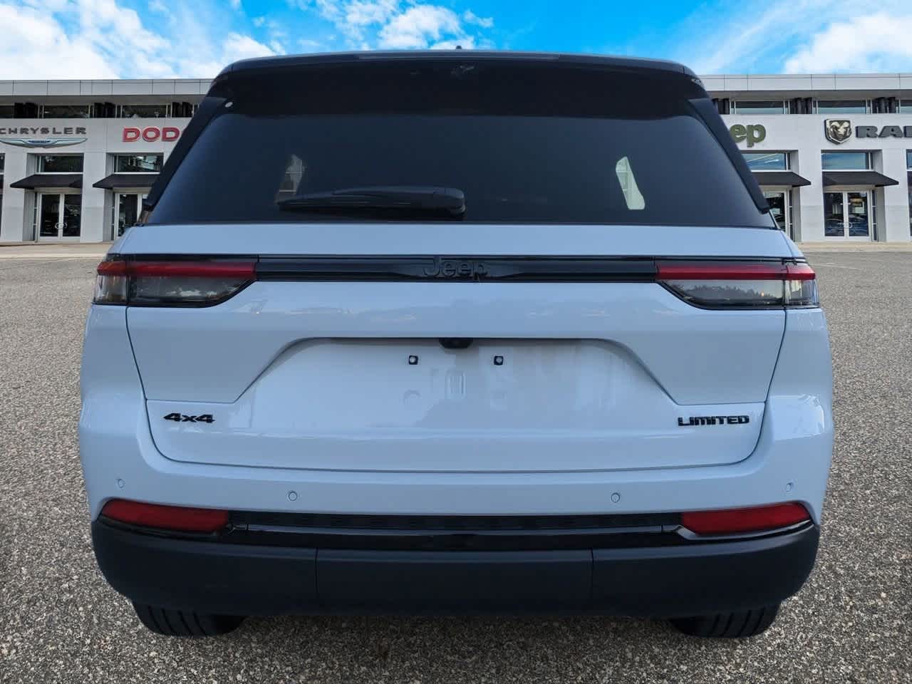 Thumbnail: 2025 Jeep Grand Cherokee - 7