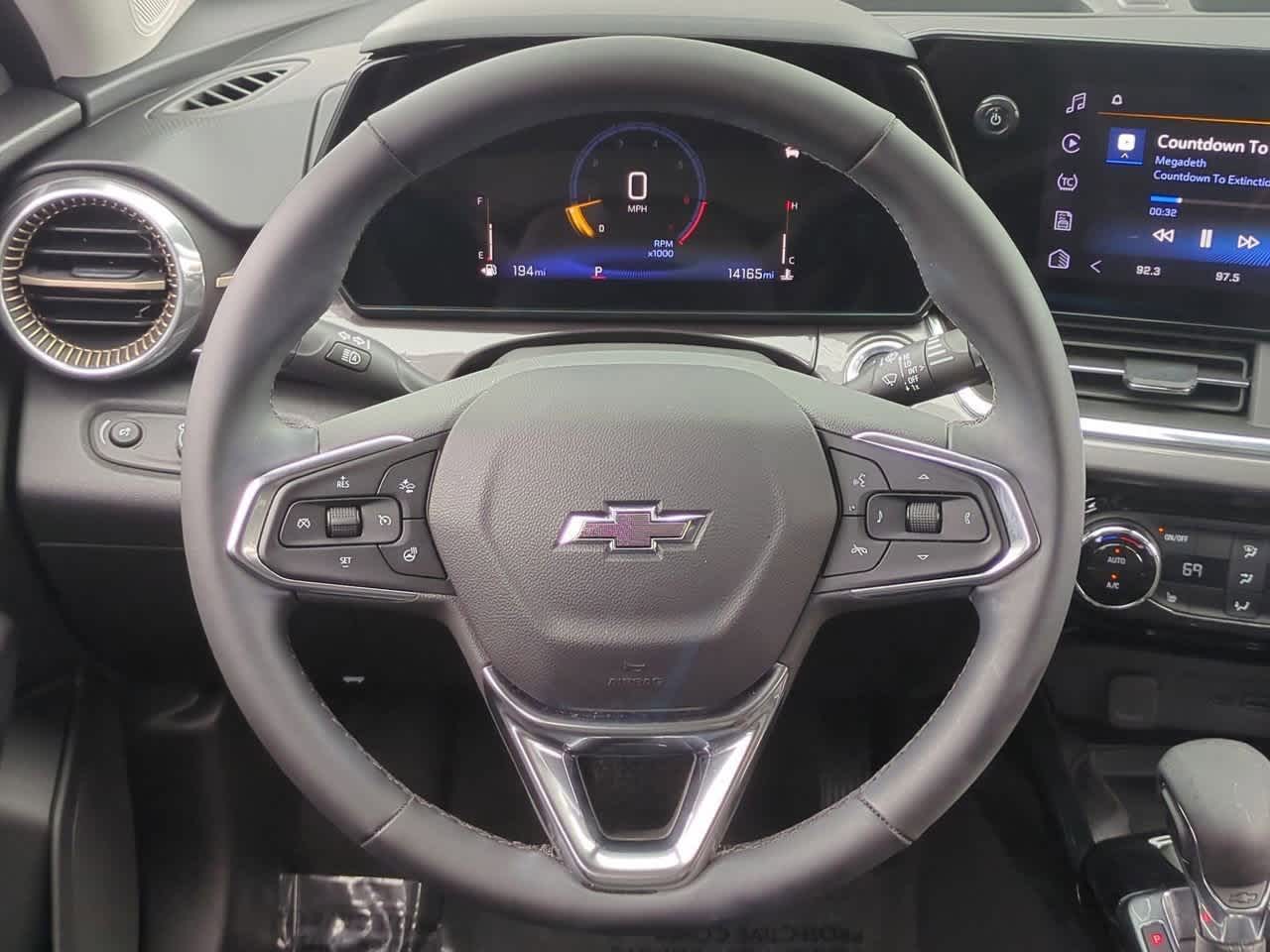 Thumbnail: 2025 Chevrolet Trax - 24