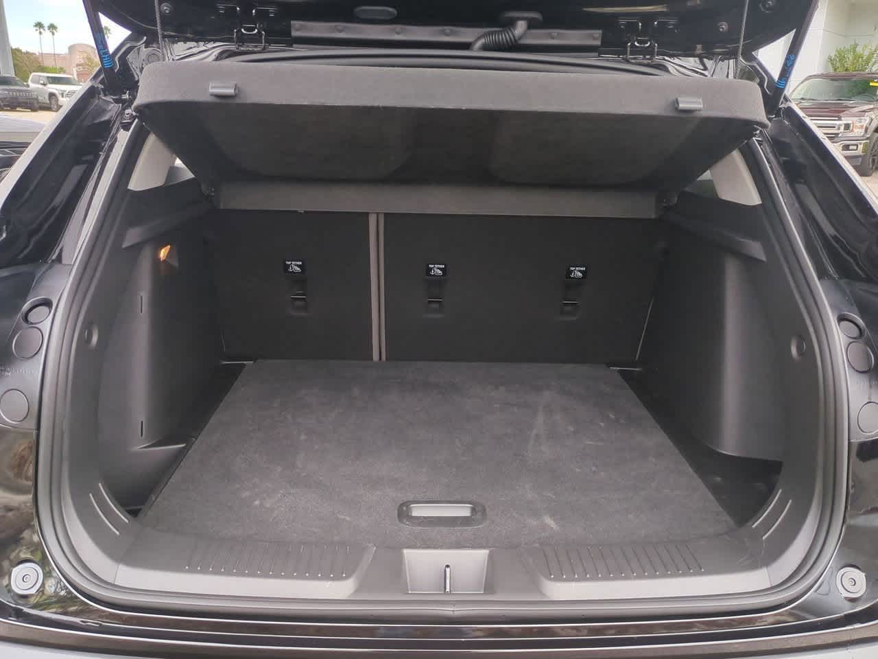 Thumbnail: 2025 Chevrolet Trax - 36