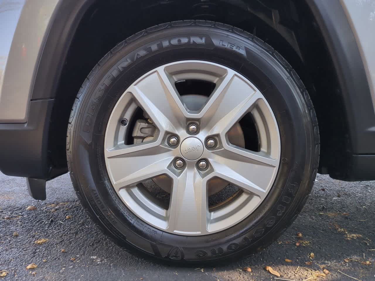 Thumbnail: 2022 Jeep Compass - 14