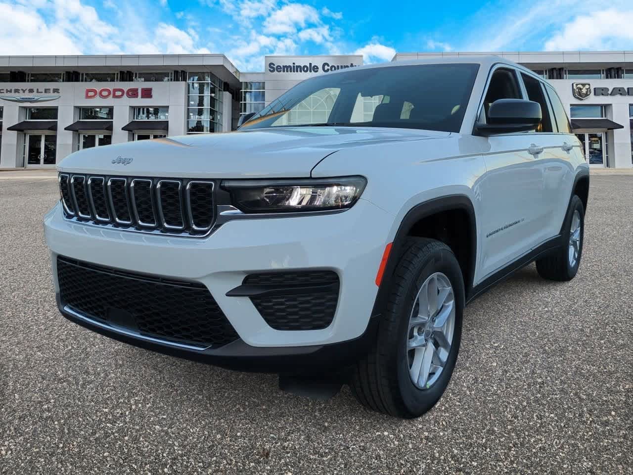 Thumbnail: 2025 Jeep Grand Cherokee - 4