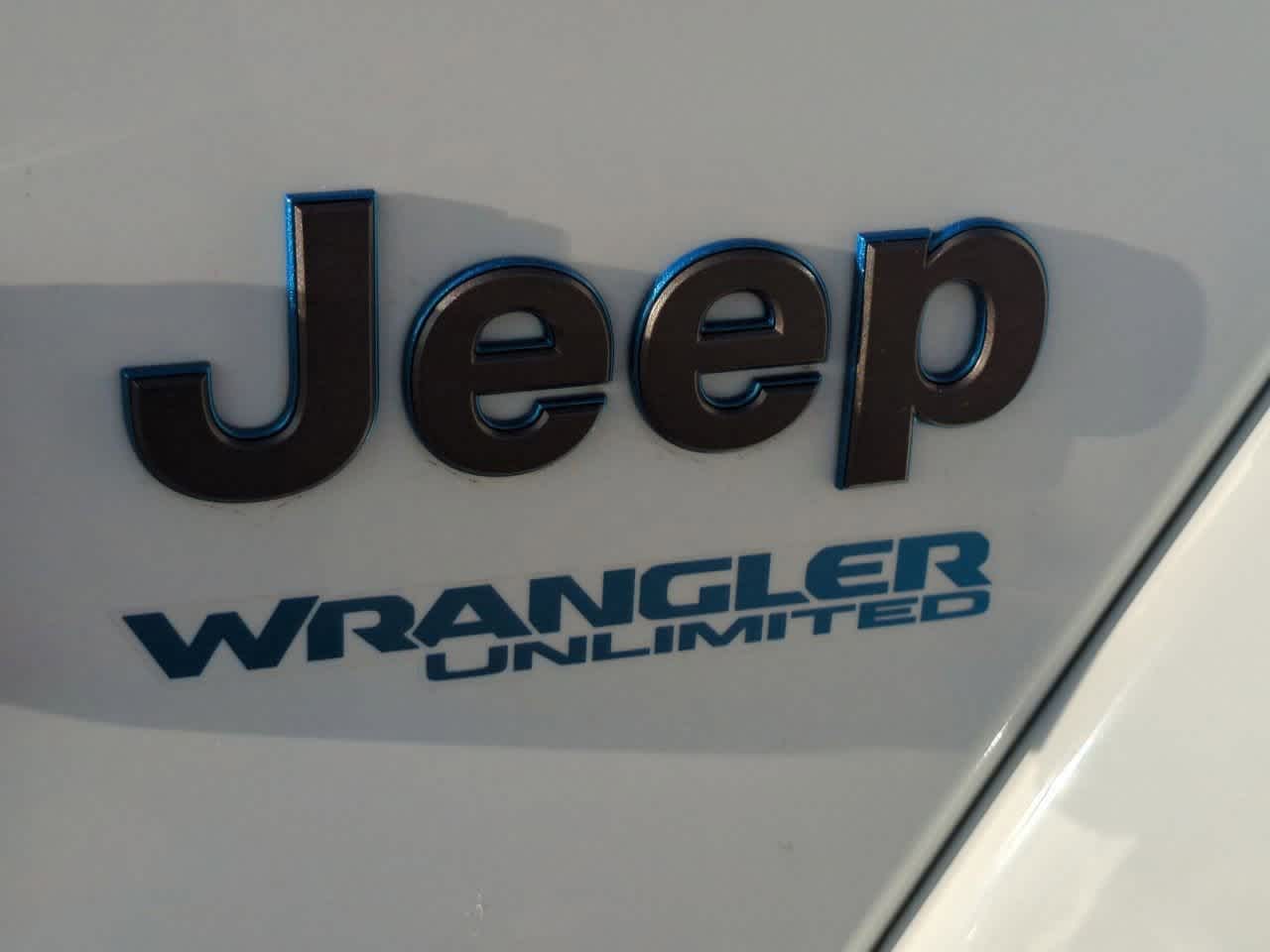 Thumbnail: 2022 Jeep Wrangler - 12