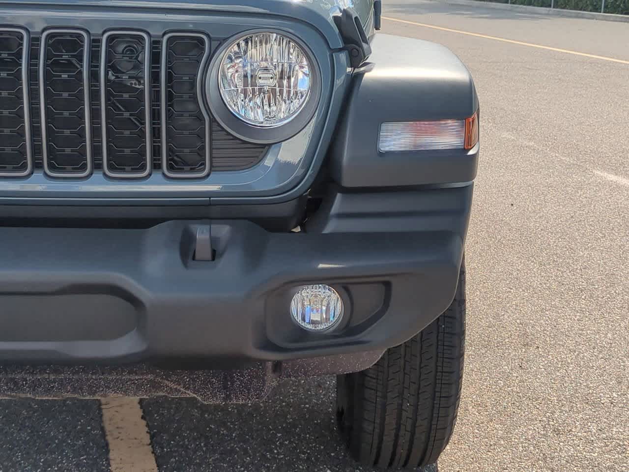 Thumbnail: 2025 Jeep Wrangler - 11