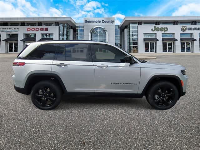 Thumbnail: 2025 Jeep Grand Cherokee - 9