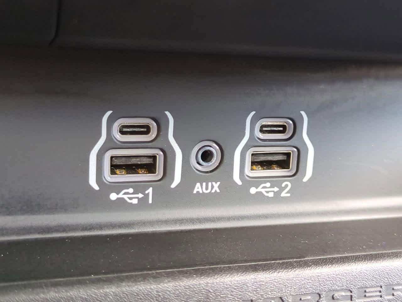 Thumbnail: 2025 RAM 1500 - 32