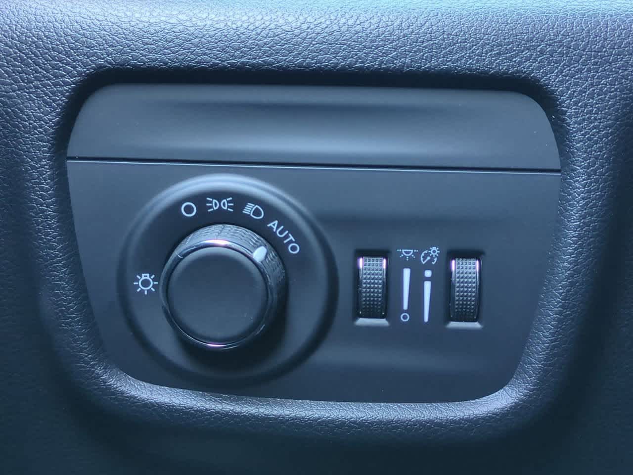 Thumbnail: 2025 Jeep Grand Cherokee L - 18