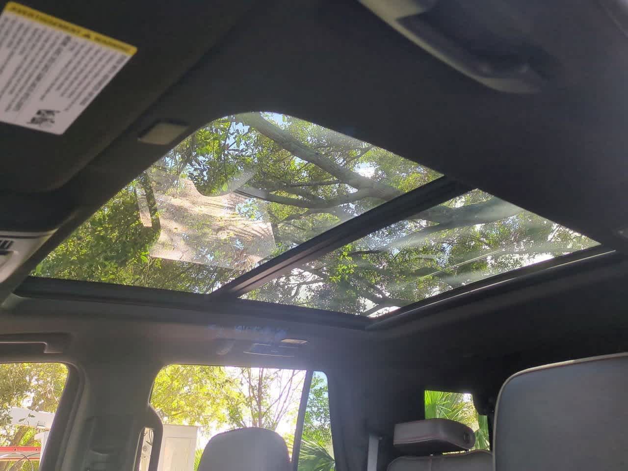 Thumbnail: 2022 Chevrolet Tahoe - 20