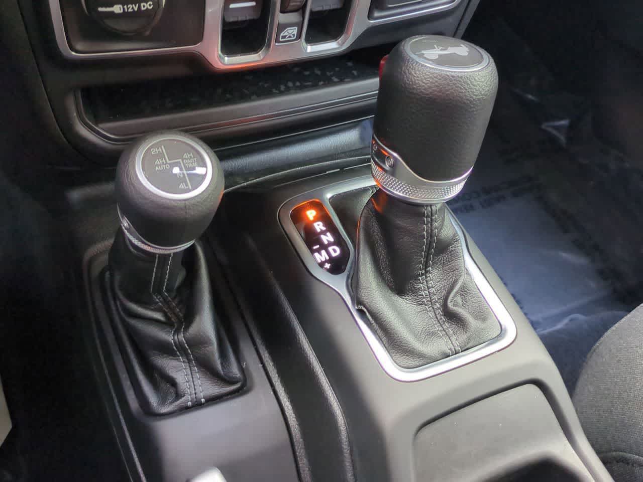 Thumbnail: 2025 Jeep Wrangler - 31