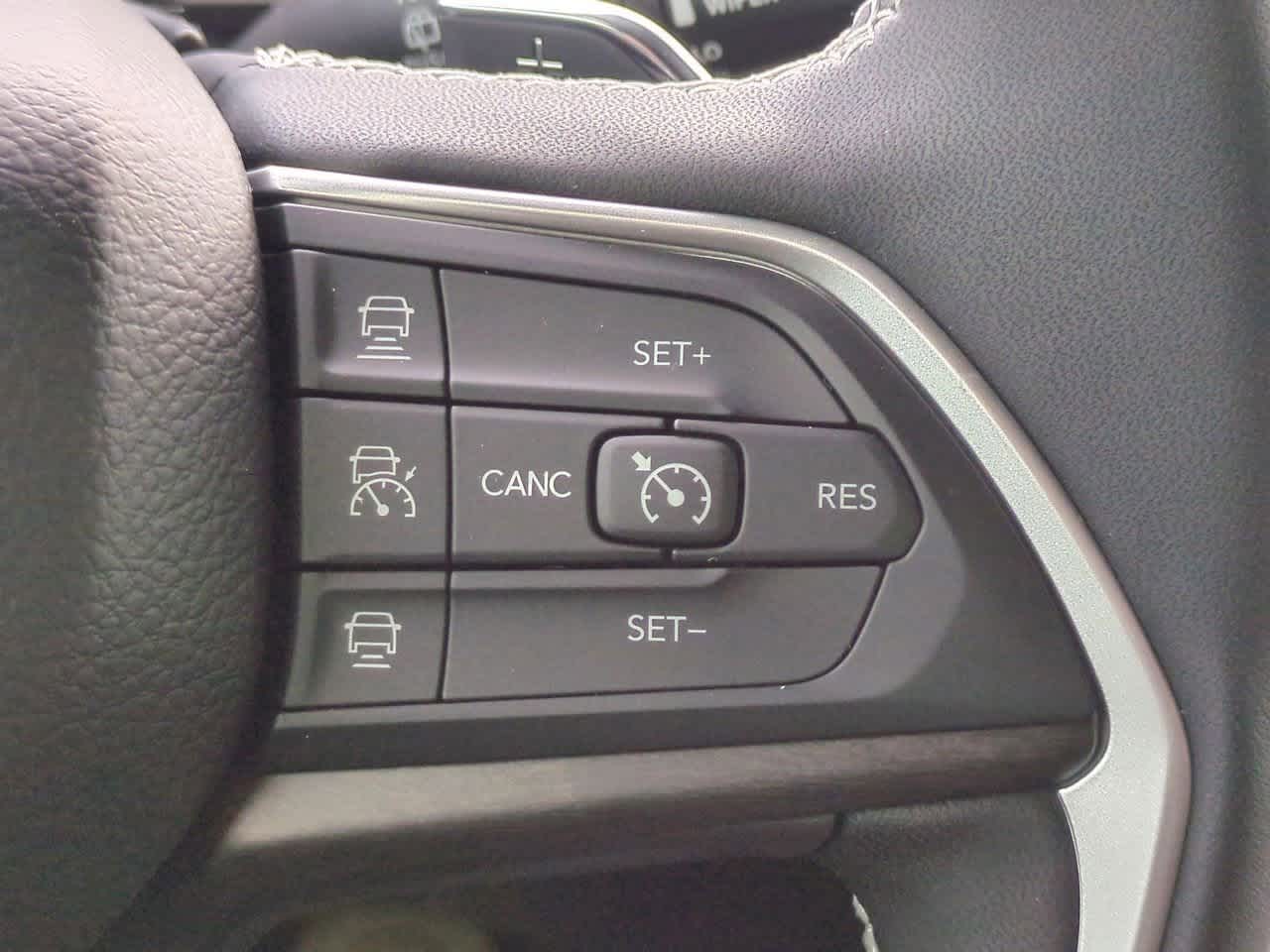 Thumbnail: 2025 Jeep Grand Cherokee L - 26