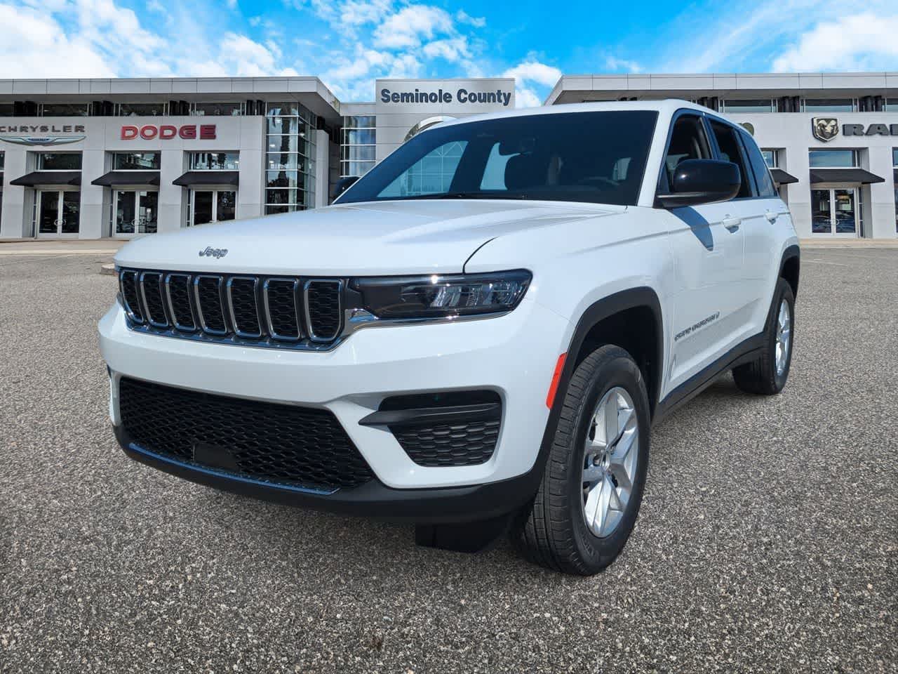 Thumbnail: 2026 Jeep Grand Cherokee - 4