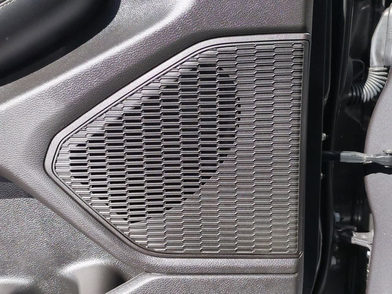 Thumbnail: 2024 Jeep Grand Cherokee - 31