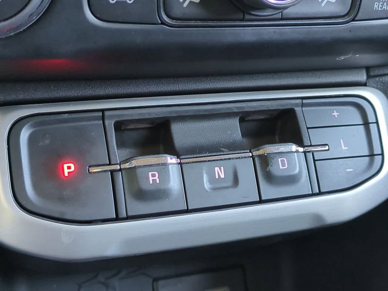 Thumbnail: 2023 GMC Acadia - 32