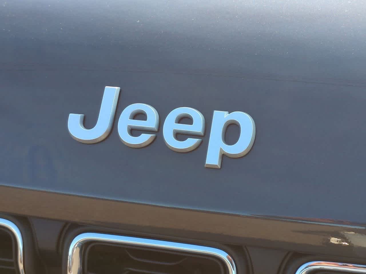 Thumbnail: 2025 Jeep Grand Cherokee L - 12