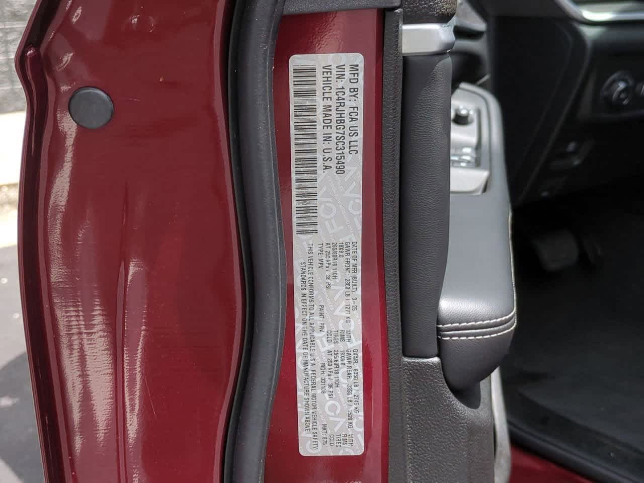 Thumbnail: 2025 Jeep Grand Cherokee - 39