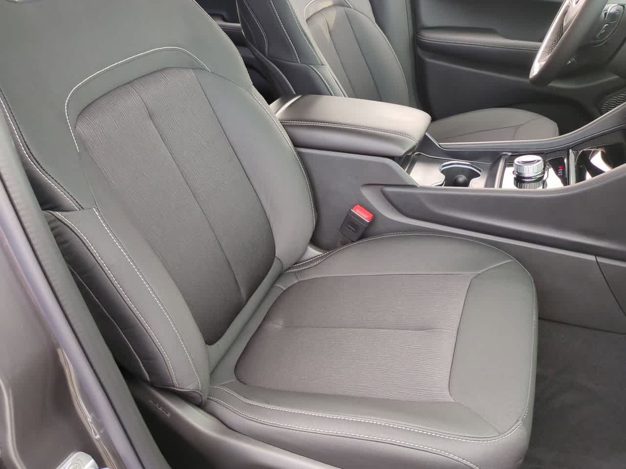 Thumbnail: 2025 Jeep Grand Cherokee L - 22