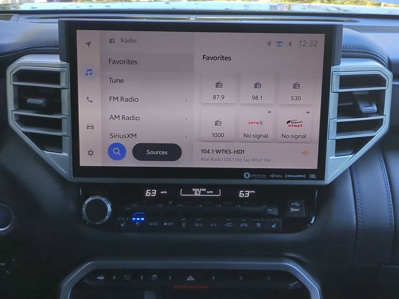 Thumbnail: 2023 Toyota Sequoia - 29