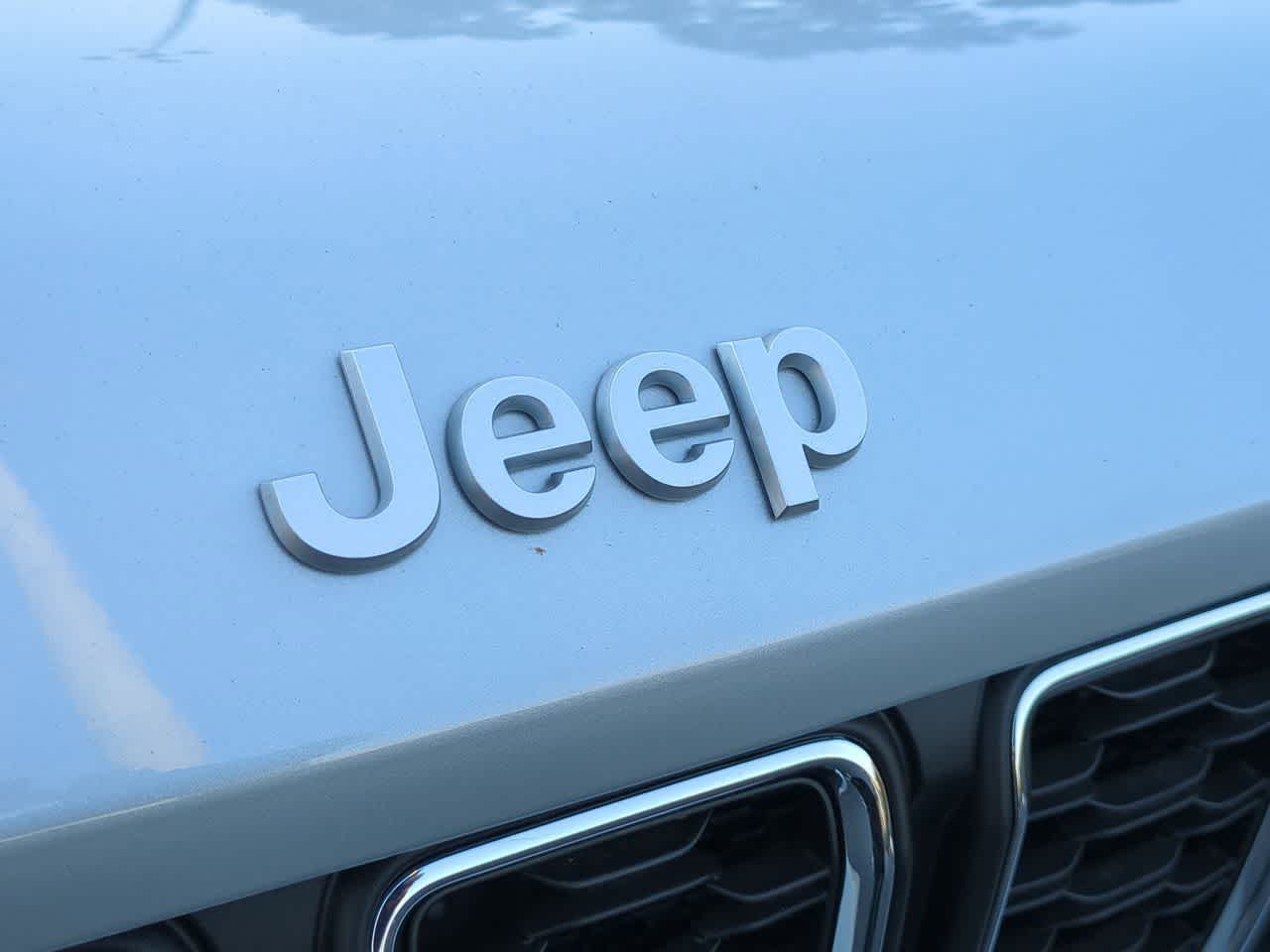 Thumbnail: 2025 Jeep Grand Cherokee L - 12