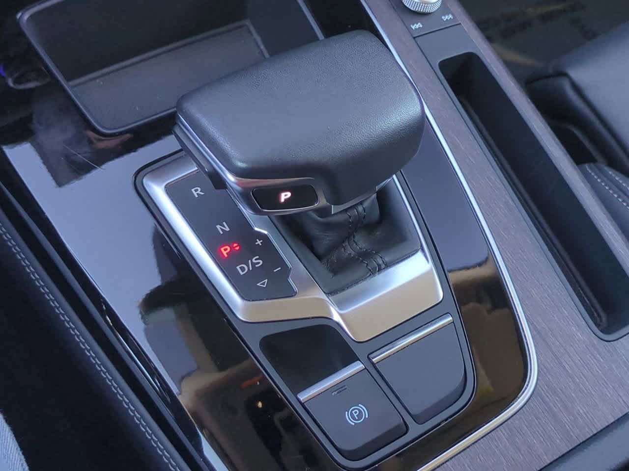 Thumbnail: 2024 Audi Q5 - 33