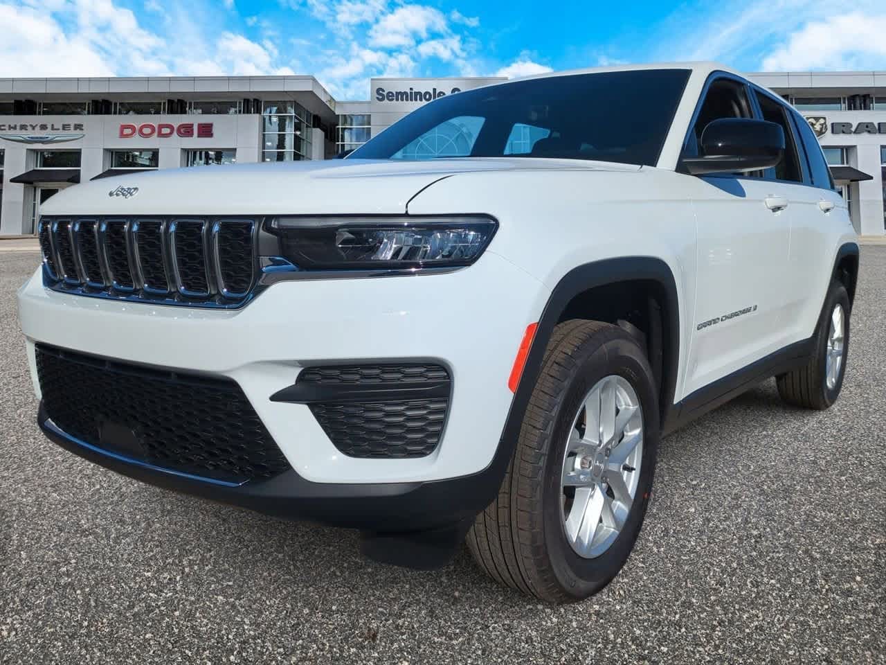 Thumbnail: 2025 Jeep Grand Cherokee - 4