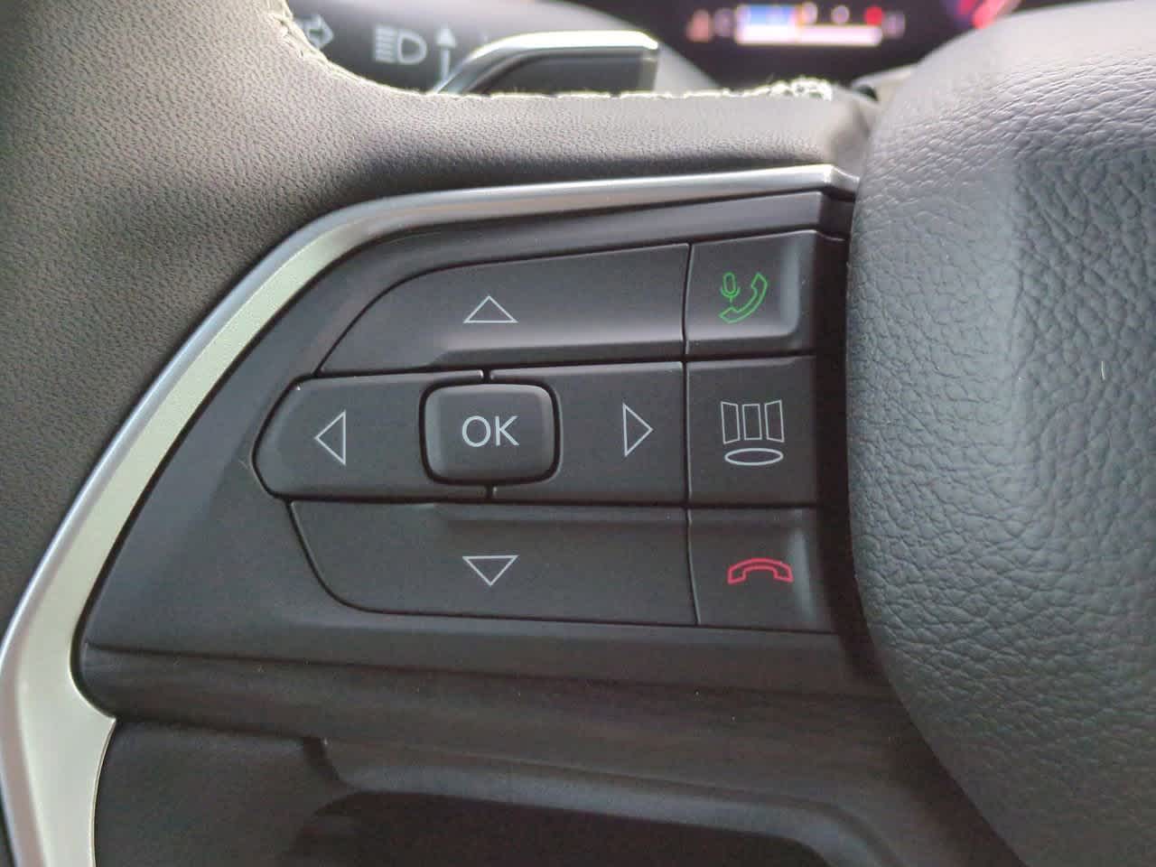 Thumbnail: 2025 Jeep Grand Cherokee - 25