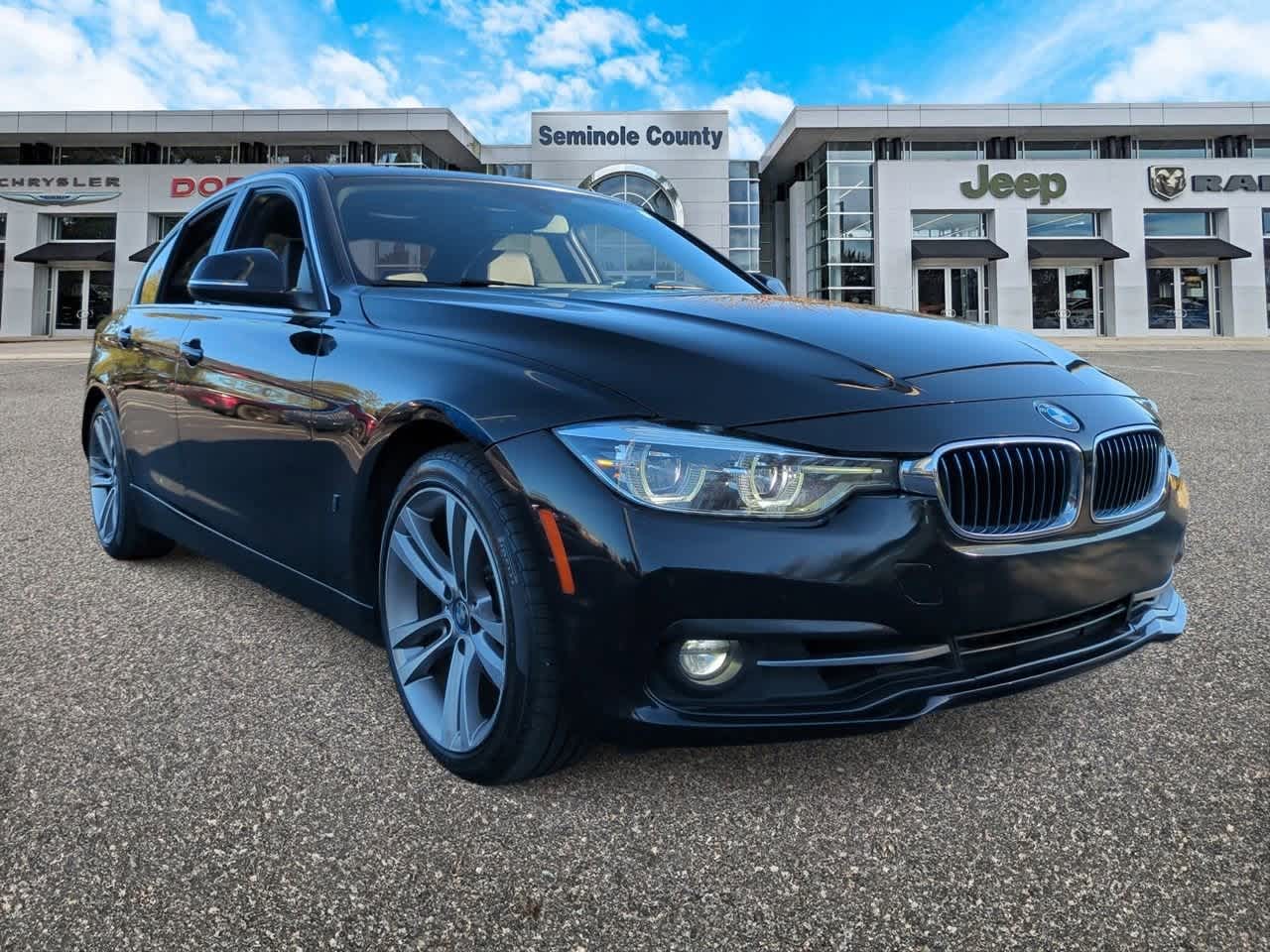 Thumbnail: 2018 BMW 3 Series - 2