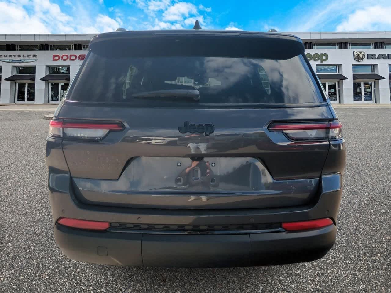 Thumbnail: 2025 Jeep Grand Cherokee L - 7