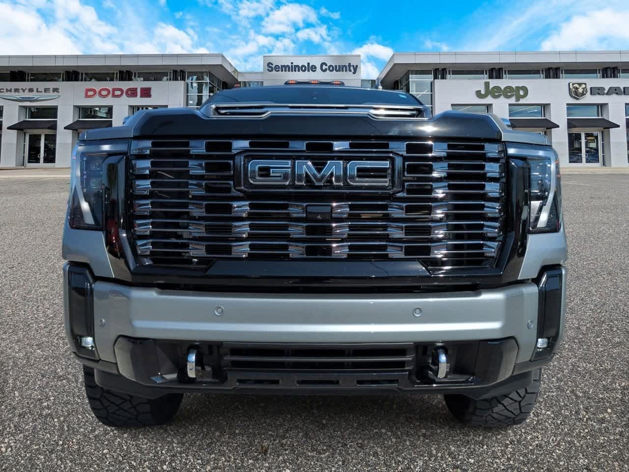 Thumbnail: 2025 GMC Sierra 2500 - 3