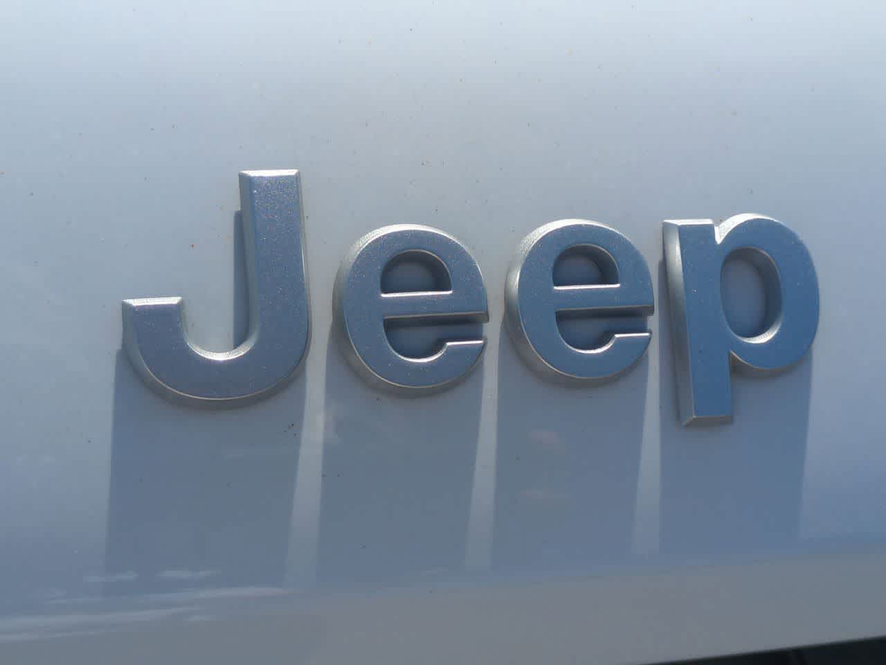 Thumbnail: 2026 Jeep Grand Cherokee - 12