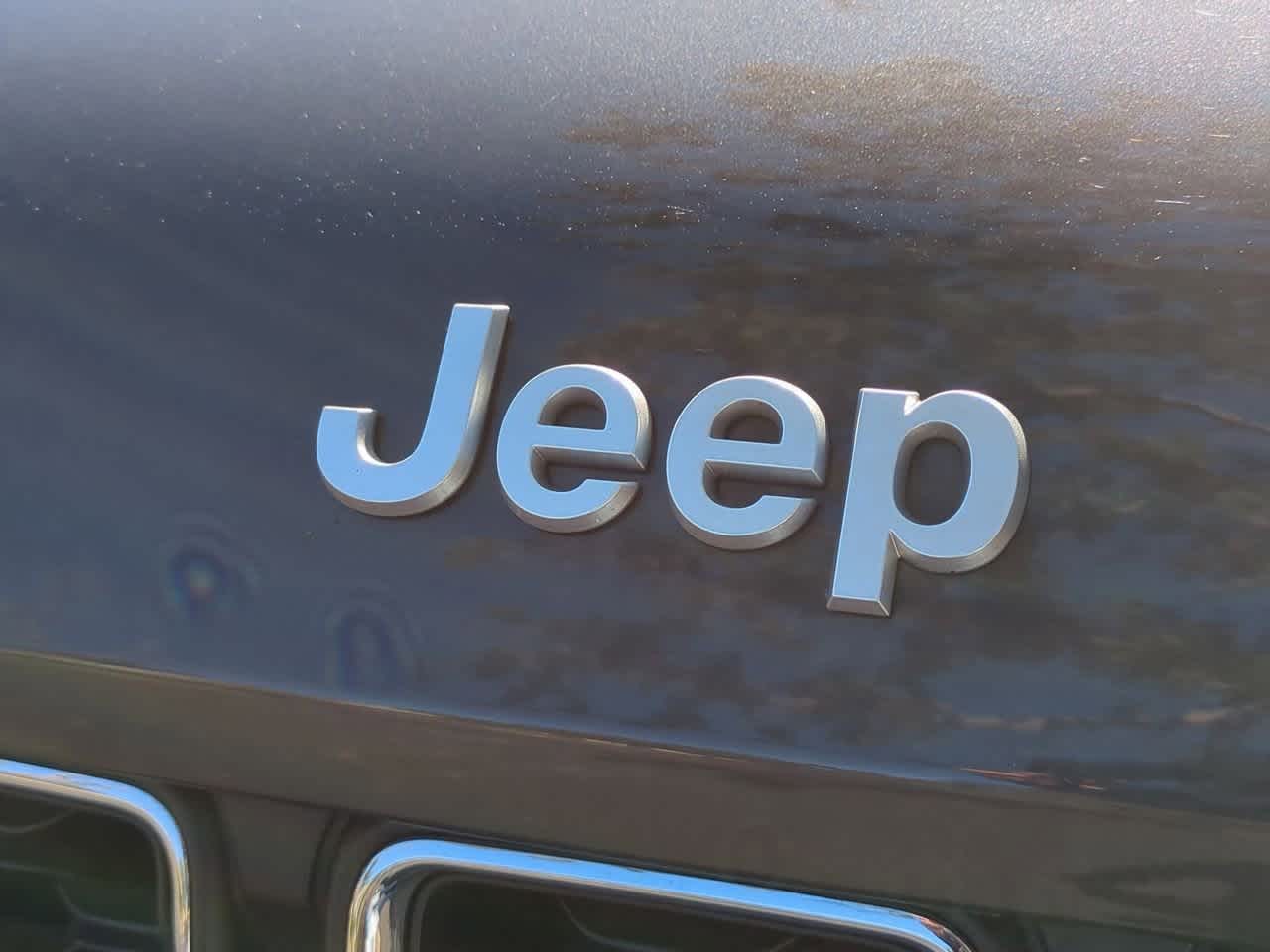 Thumbnail: 2024 Jeep Grand Cherokee - 12