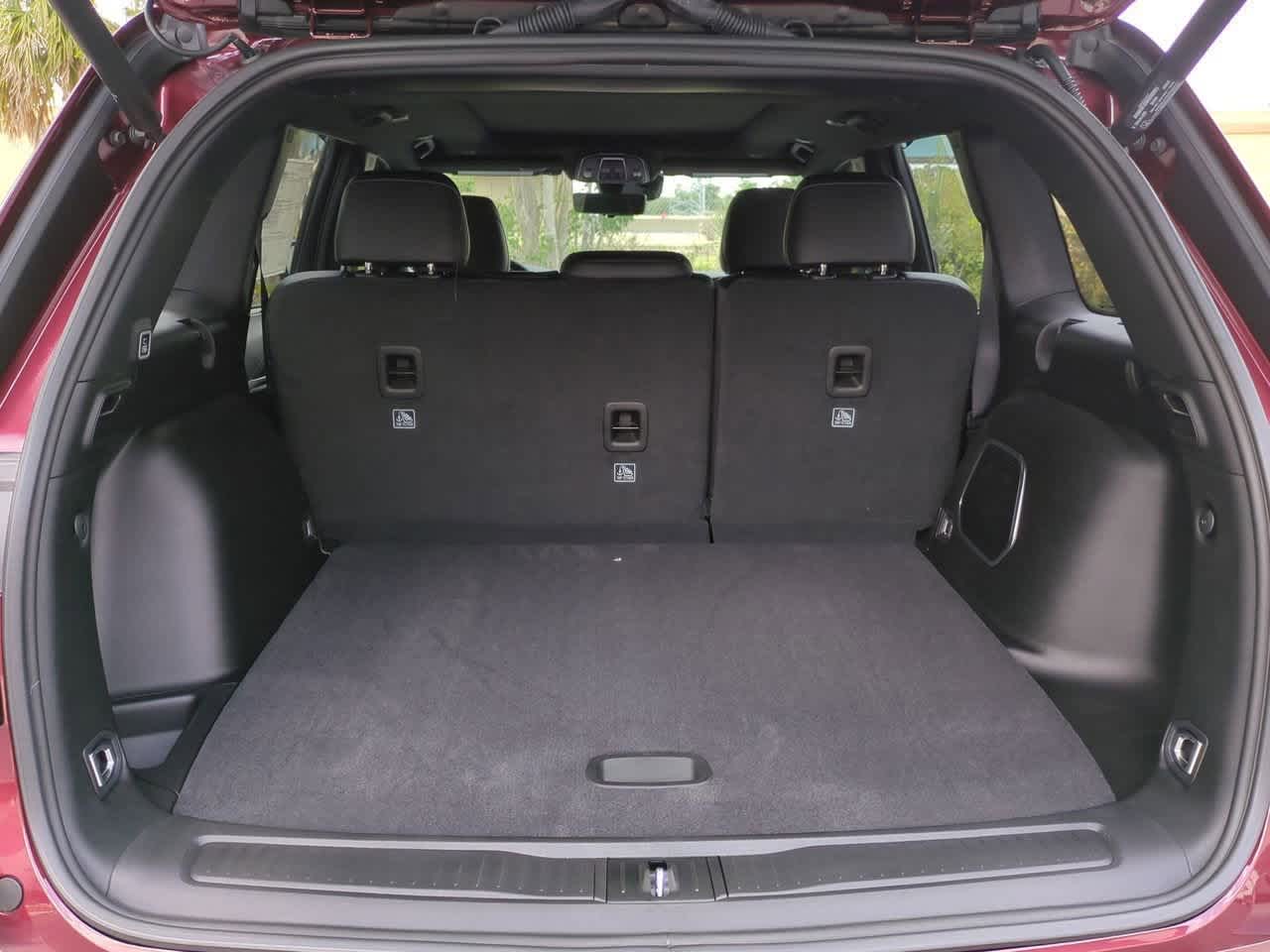 Thumbnail: 2025 Jeep Grand Cherokee - 37