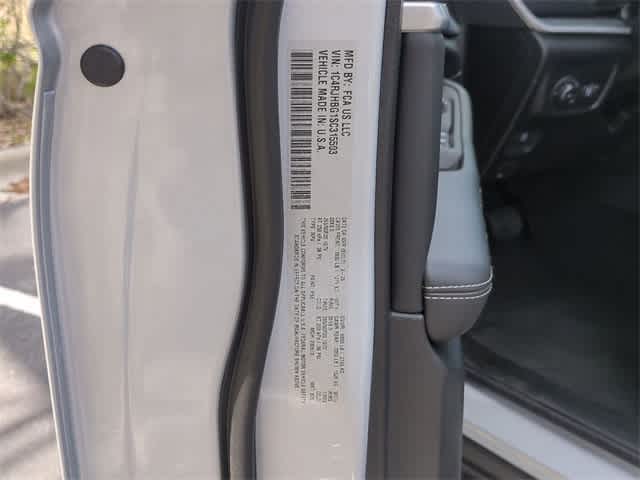 Thumbnail: 2025 Jeep Grand Cherokee - 37