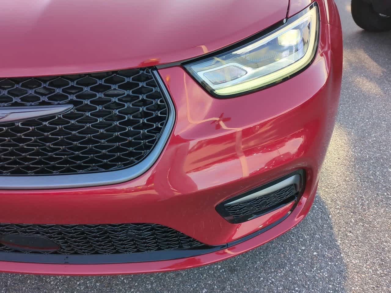 Thumbnail: 2026 Chrysler Pacifica - 11