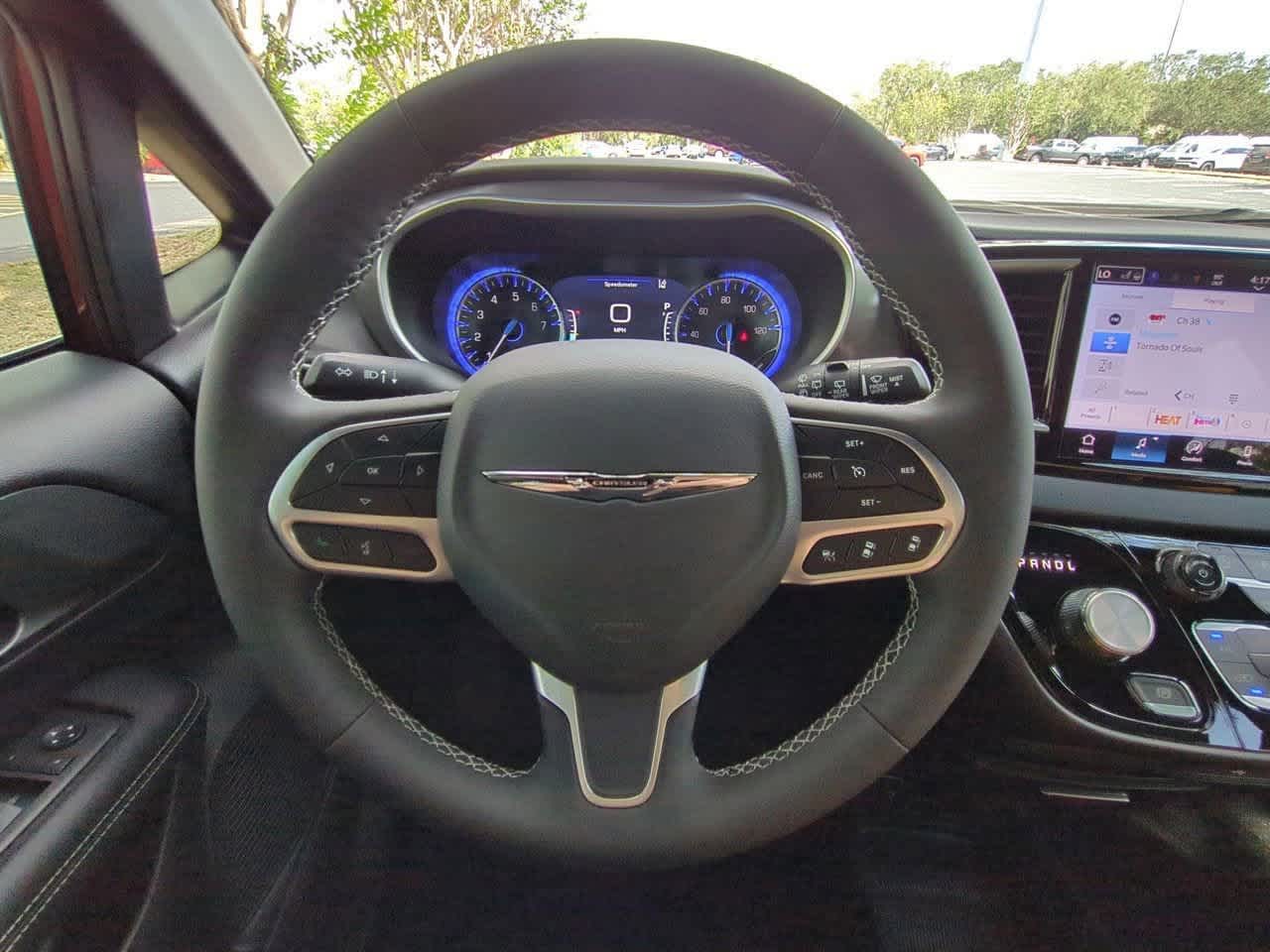 Thumbnail: 2026 Chrysler Voyager - 23