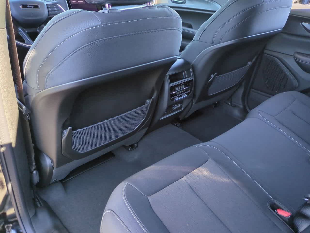 Thumbnail: 2025 Jeep Grand Cherokee - 19