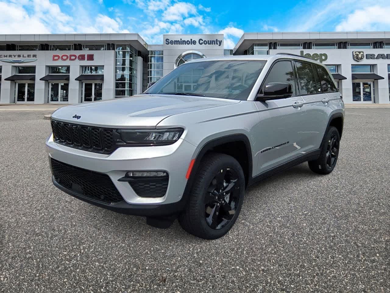 Thumbnail: 2025 Jeep Grand Cherokee - 4
