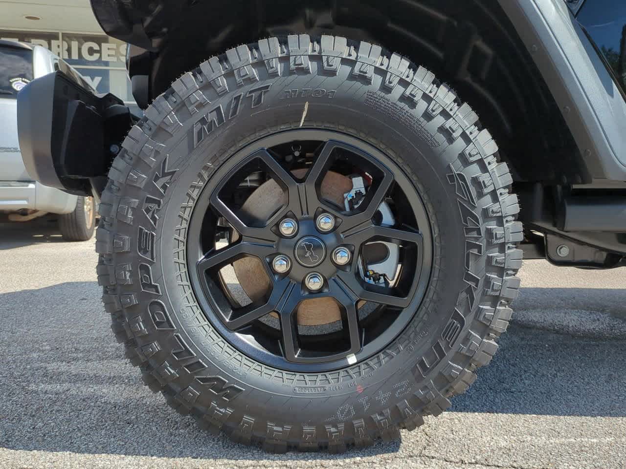 Thumbnail: 2025 Jeep Wrangler - 14